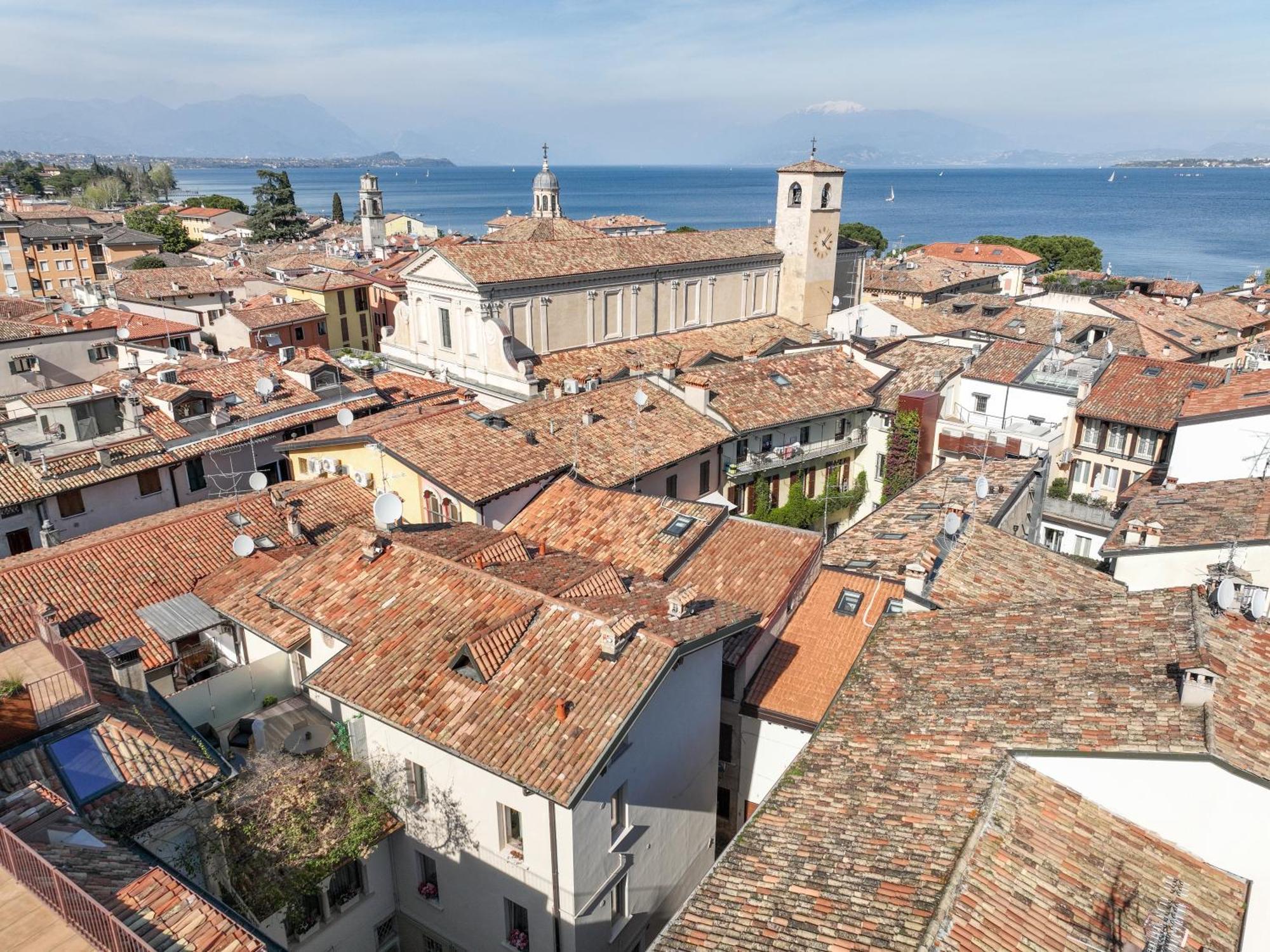 Ferienwohnung Vicolo Dei Signori Desenzano del Garda Exterior foto