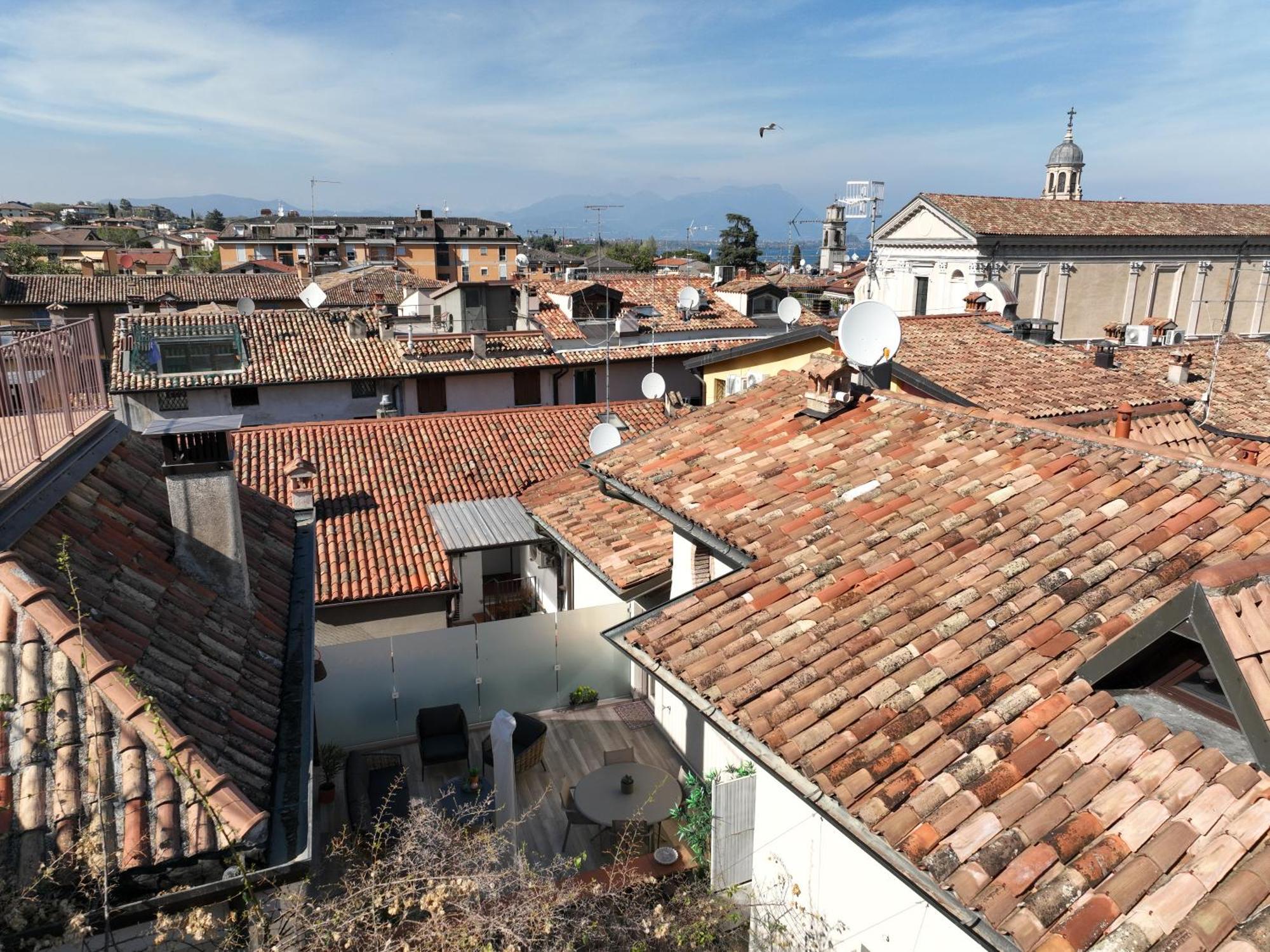 Ferienwohnung Vicolo Dei Signori Desenzano del Garda Exterior foto
